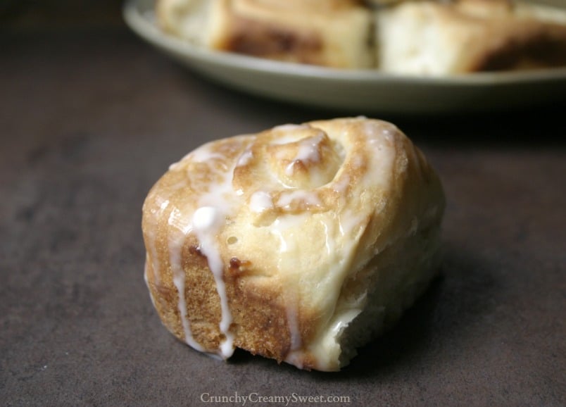 one rise cinnamon rolls | CrunchyCreamySweet.com