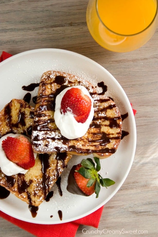French toast with chocolate sauce and strawberries