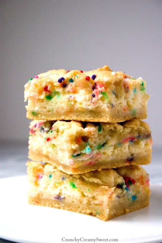 Funfetti Cheesecake Sugar Cookie Bars from crunchycreamysweet.com