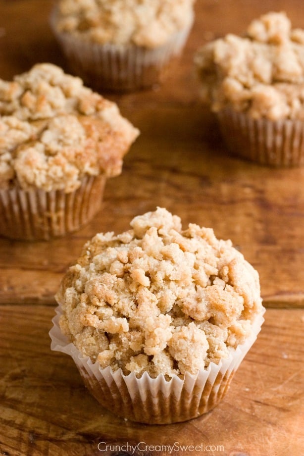 Cinnamon Coffee Cake Muffins from crunchycreamysweet.com