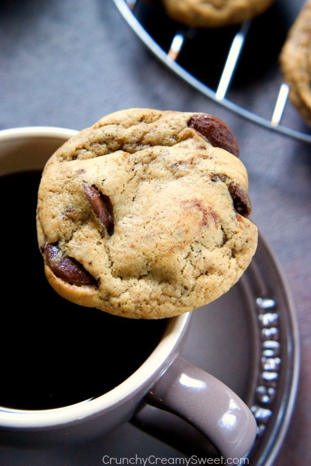 Coffee Chocolate Chunk Cookies from Crunchy Creamy Sweet blog