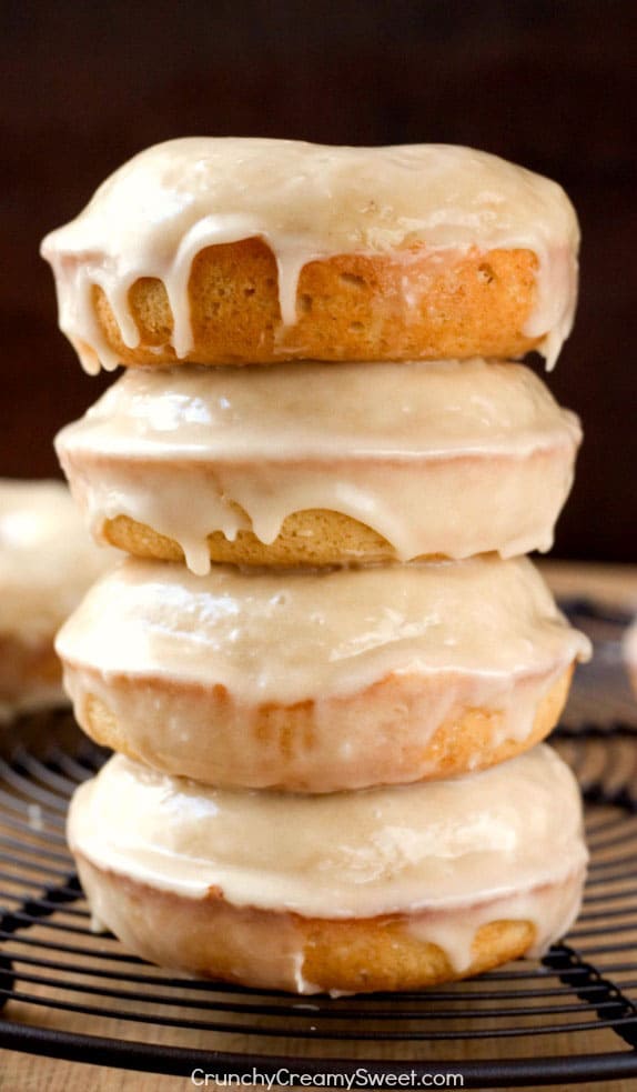 Fluffy Baked Donuts with Maple Glaze