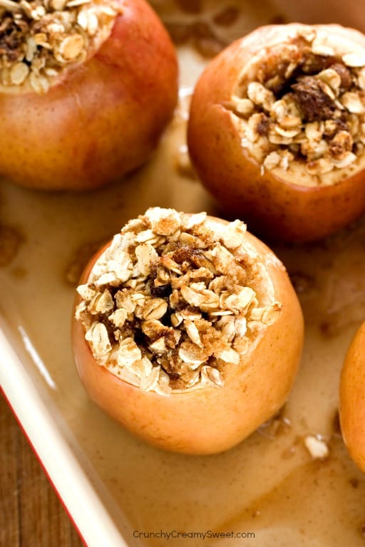 Super easy and absolutely delicious baked apples