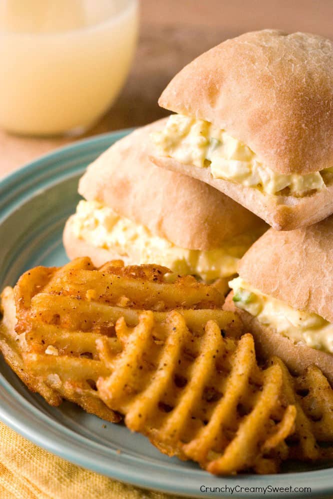 kinny-Egg-Salad-Sliders-wi