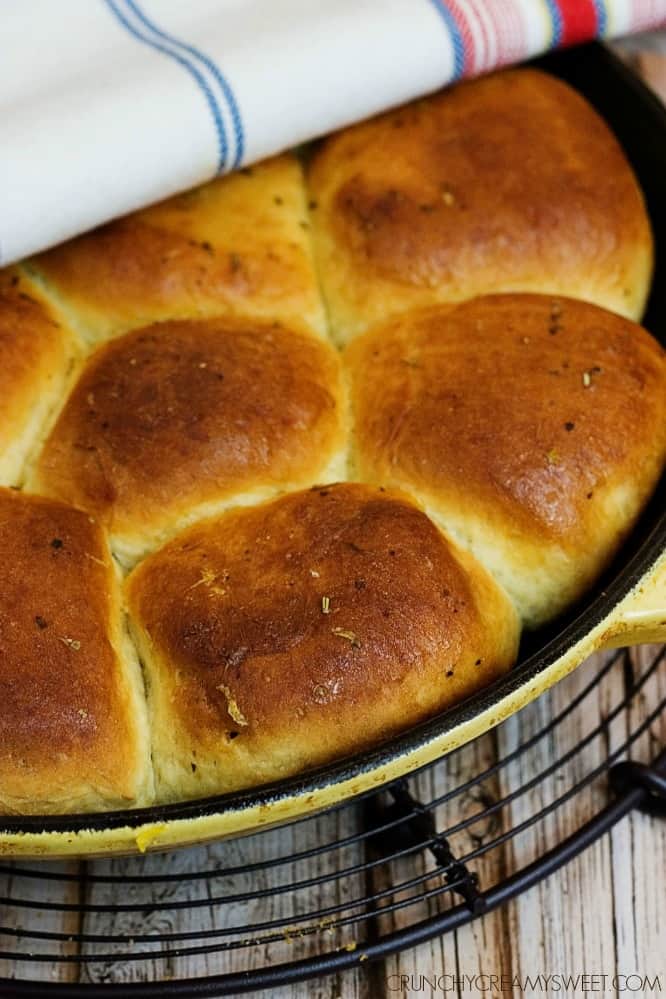 Easy Skillet Dinner Rolls with Citrus and Herbs