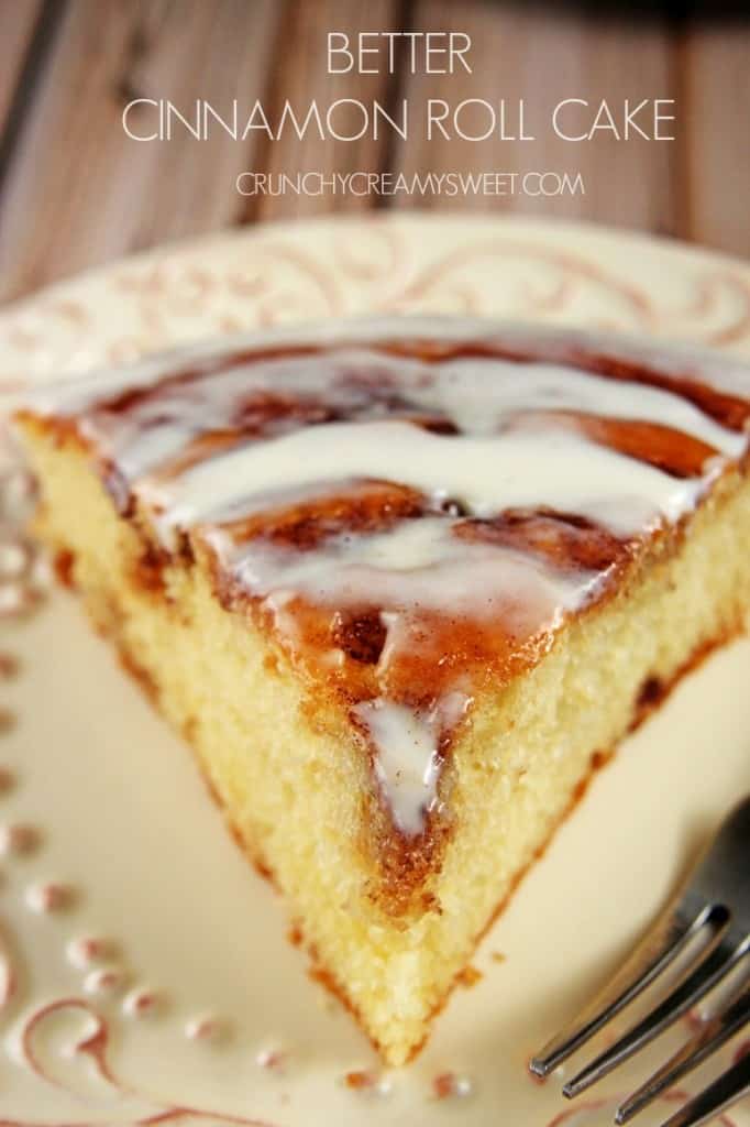 Better Cinnamon Roll Cake with Cream Cheese Frosting - my improved version of the cinnamon roll cake! It can't be easier than this! #recipe crunchycreamysweet.com Better Cinnamon Roll Cake with Cream Cheese Frosting crunchycreamysweet.com