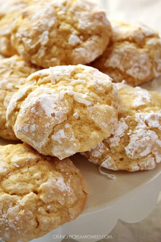 Coconut Crinkle Cookies crunchycreamysweet.com