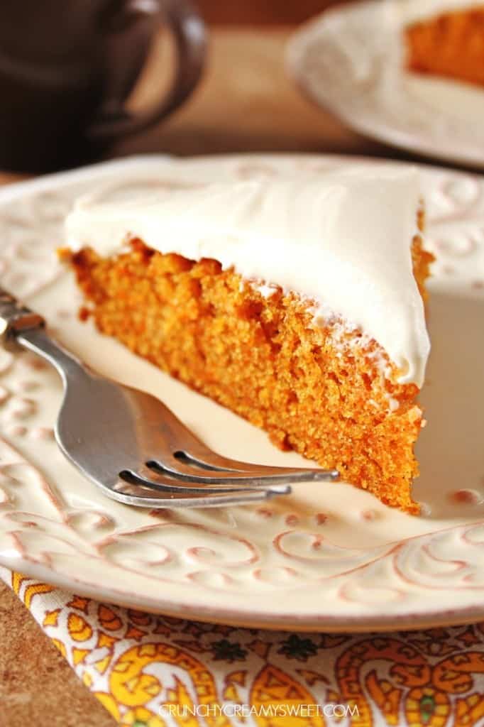 My Favorite Carrot Cake - the best and the easiest carrot cake! Moist and delicious! #recipe #cake crunchycreamysweet.com Carrot Cake - the best and the easiest!