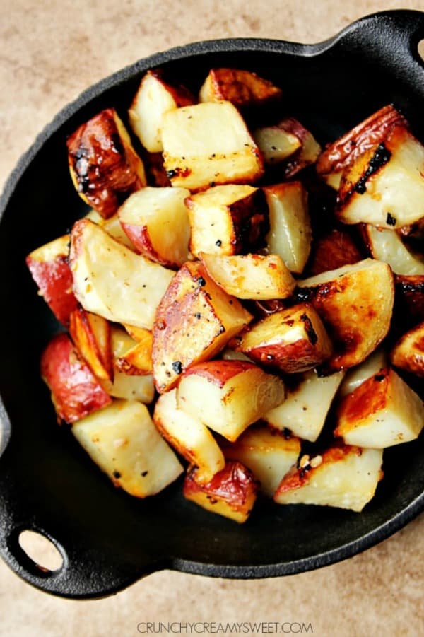 Lemon Garlic Roasted Potatoes in skillet