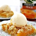 Peaches and Cream Bars a la Mode - summer dessert at it's best! crunchycreamysweet.com