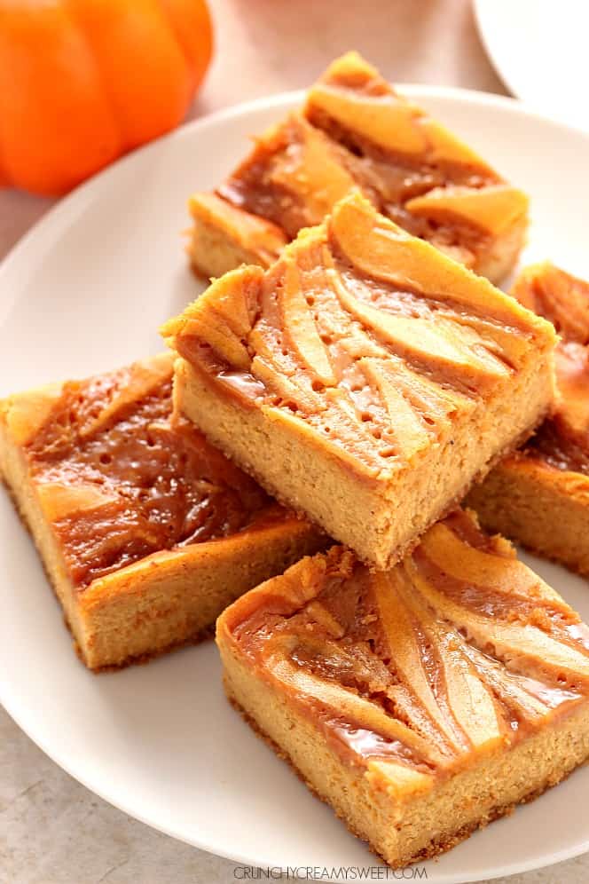 caramel swirl pumpkin cheesecake bars