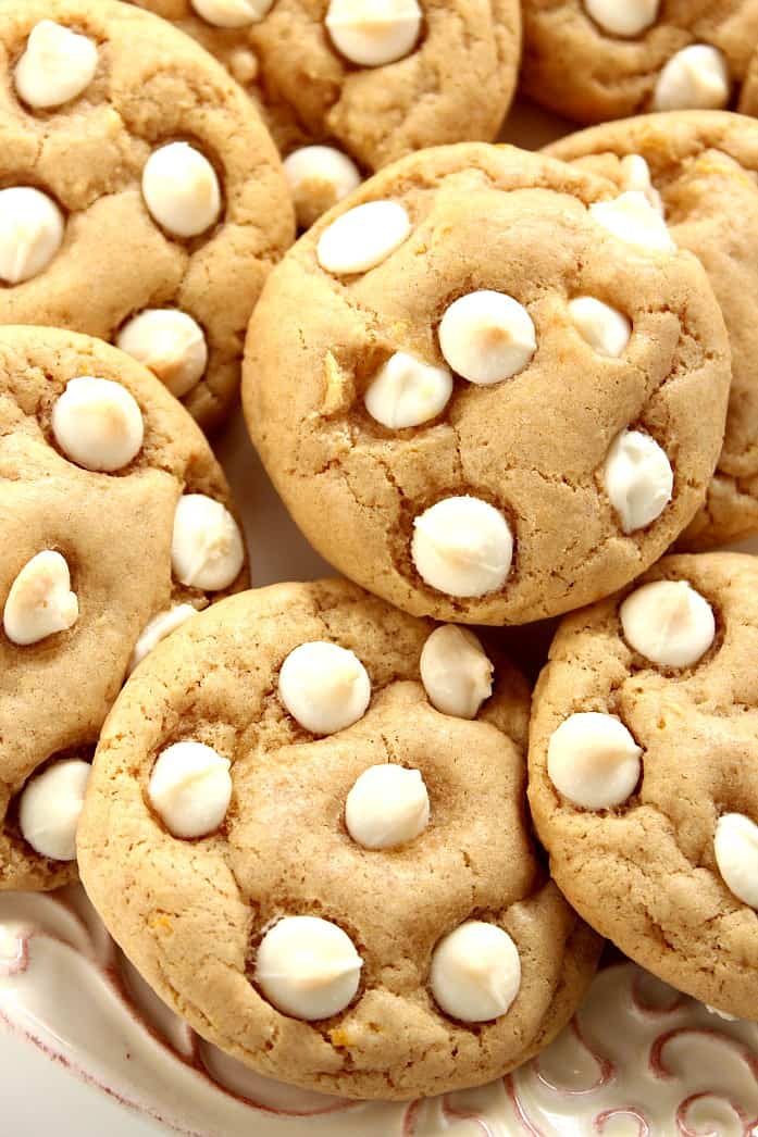 Lemon White Chocolate Chip Cookies Recipe - soft and chewy cookies with lemon zest and white chocolate. Sweet and tangy and so easy to make! 