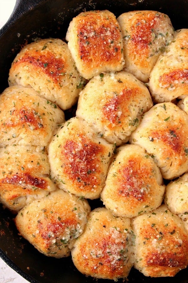 Garlic Parmesan Skillet Rolls in cast iron skillet.