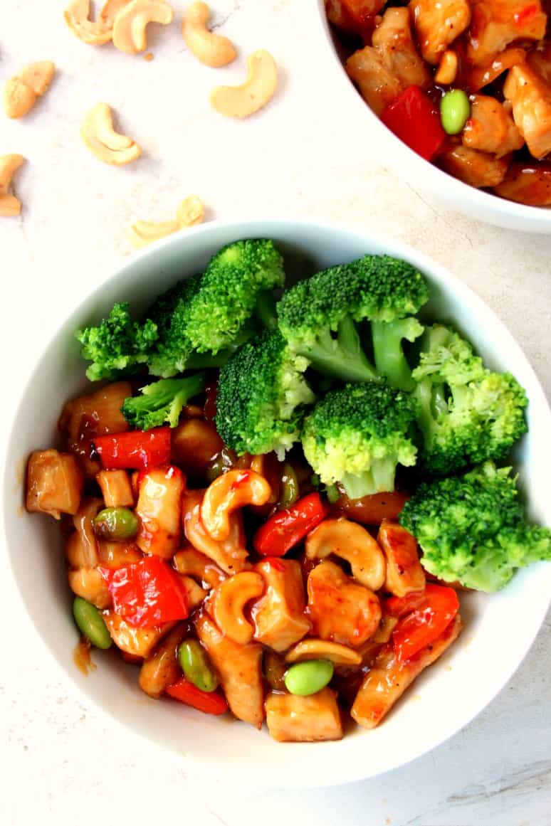 Quick and Easy Cashew Chicken Recipe -better than takeout Asian chicken with cashew and vegetables! Quick, easy and flavorful! 