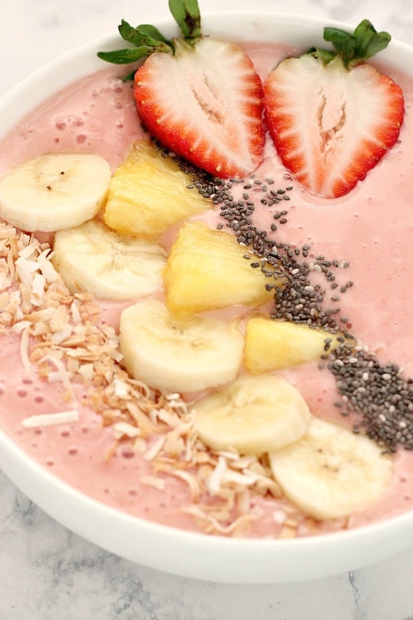 Strawberry Pineapple Smoothie in a bowl.