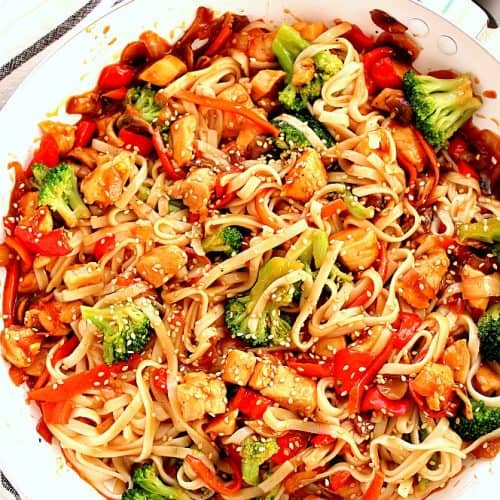 Teriyaki chicken stir fry in a skillet.