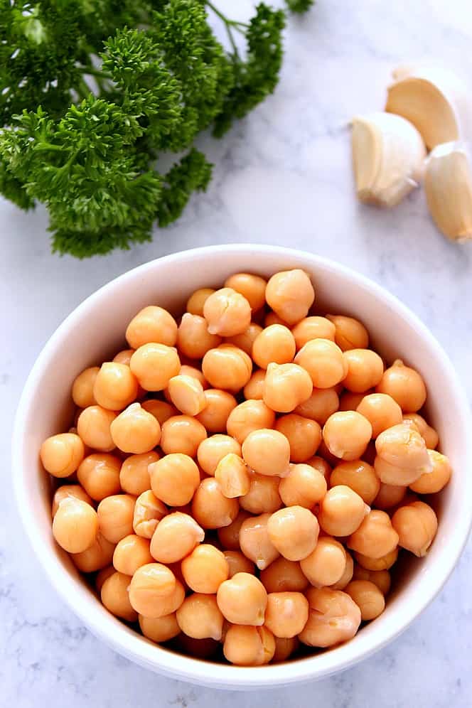 garbanzo beans in bowl