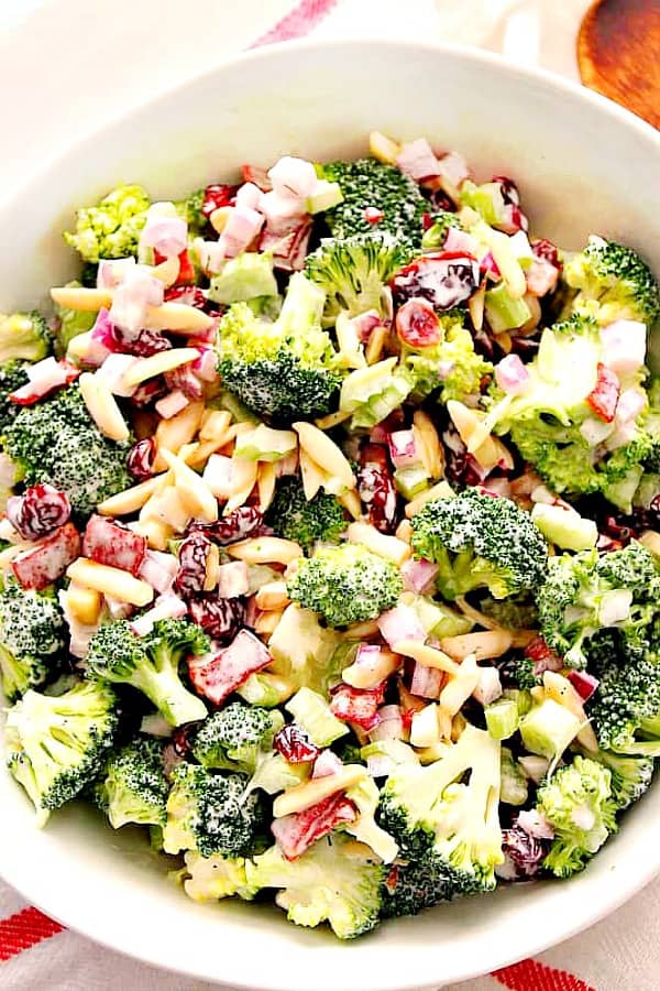 broccoli salad A Easy Broccoli Salad