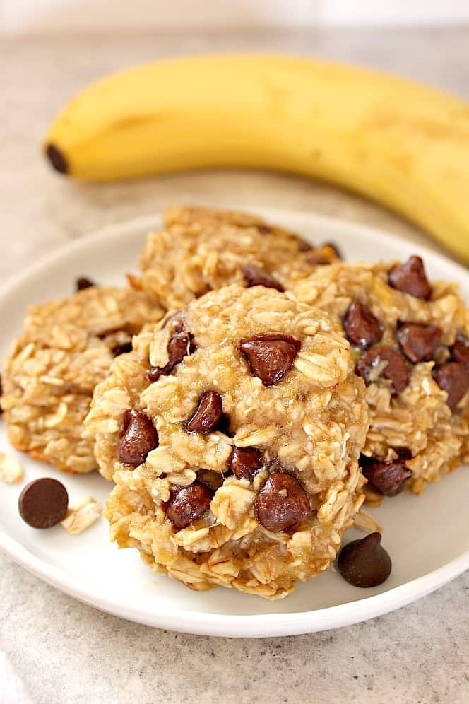 oatmeal cookies on plate 