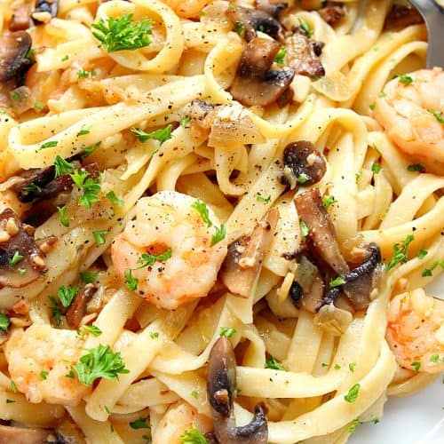 garlic mushroom shrimp pasta 7 500x500 Garlic Butter Mushroom Shrimp Pasta Recipe