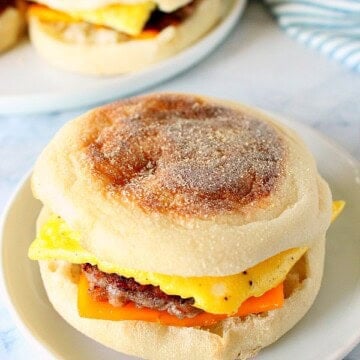 English muffin sandwich on a plate.