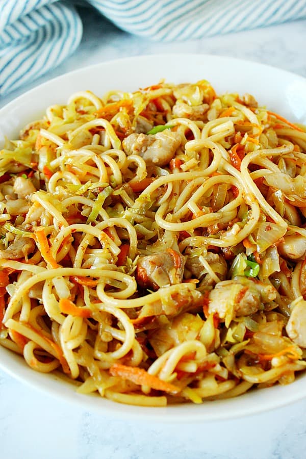 Chicken Chow Mein in a bowl ready to serve.