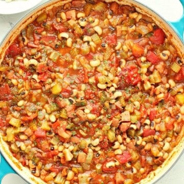 Black Eyed Peas in a pan.