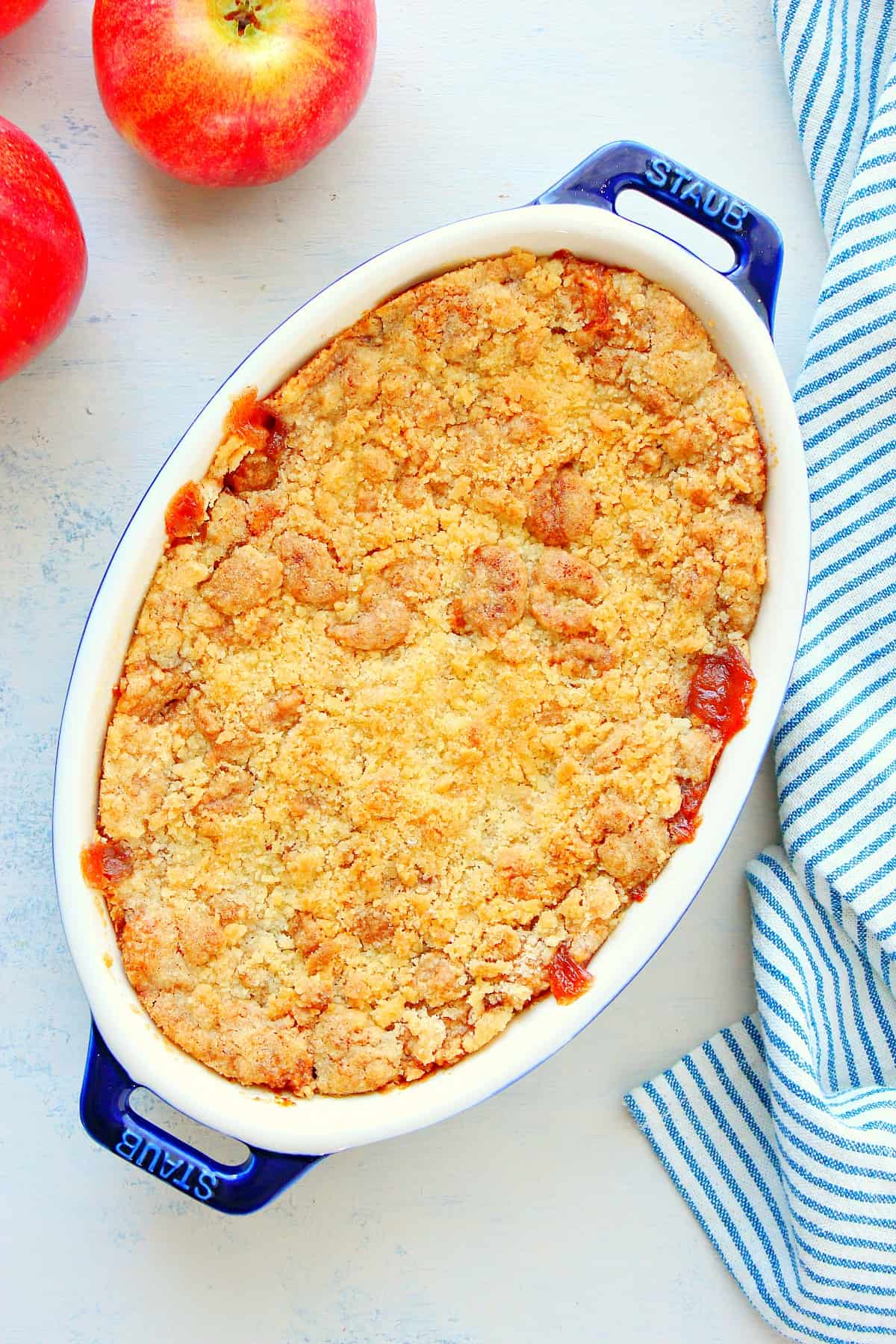 Baked cake in a dish.