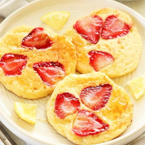 https://www.crunchycreamysweet.com/wp-content/uploads/2022/05/strawberry-pancakes-feat-500x500.jpg